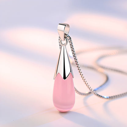 Adele – Pendentif Élégant Pierre de Lune