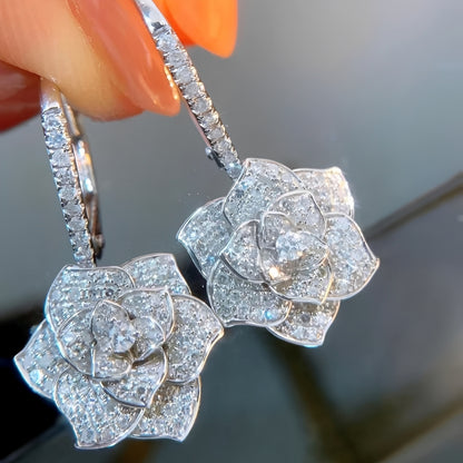 Camille – Boucles Camélia Serties de Diamants Brillants