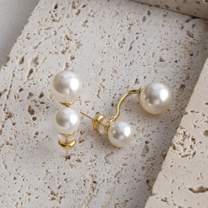 Mav – Boucles d’Oreilles Puces Double Perle Élégantes