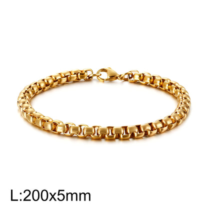 Vera – Bracelet Doré au Style Audacieux et Affirmé