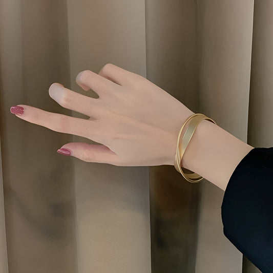 Lina – Bracelet Classique en Couleur Dorée