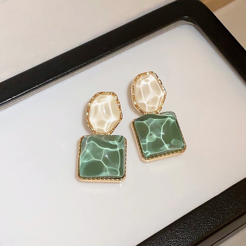 Lianne – Boucles Géométriques Émaillées