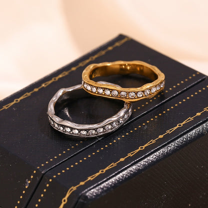 Nami – Bague Anneau Vague en Cristaux