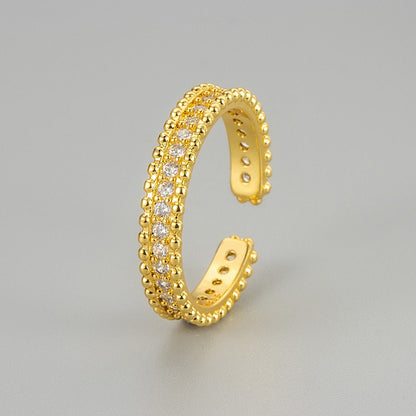 Aelya – Ear Cuff Fin Pavé en Or