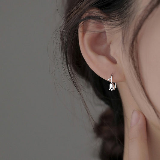 Isabelle – Boucles Pendantes Tulipe Élégantes