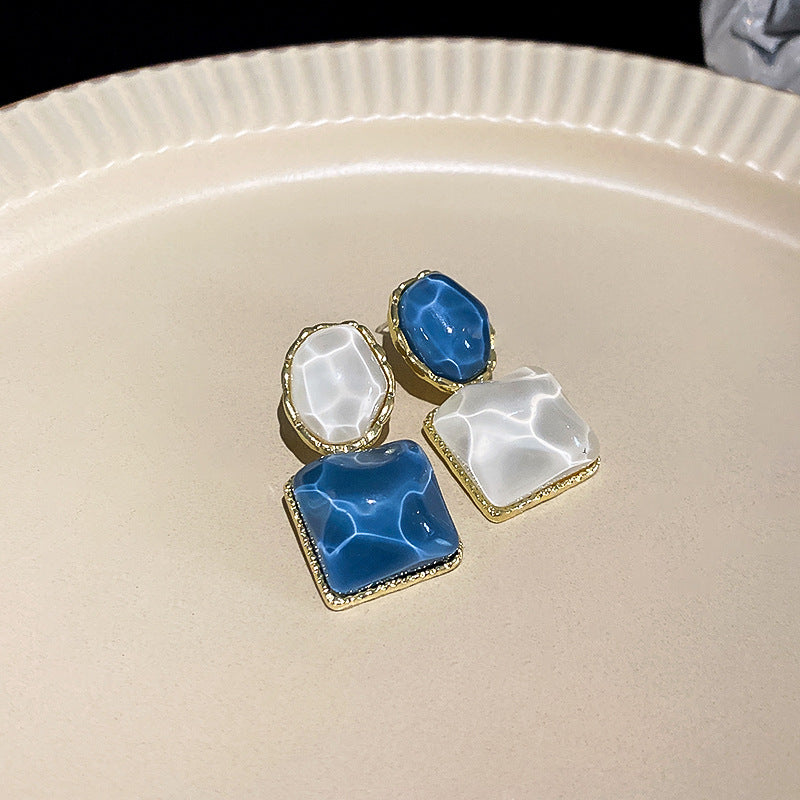 Iris – Boucles d'oreilles Carré Irrégulier