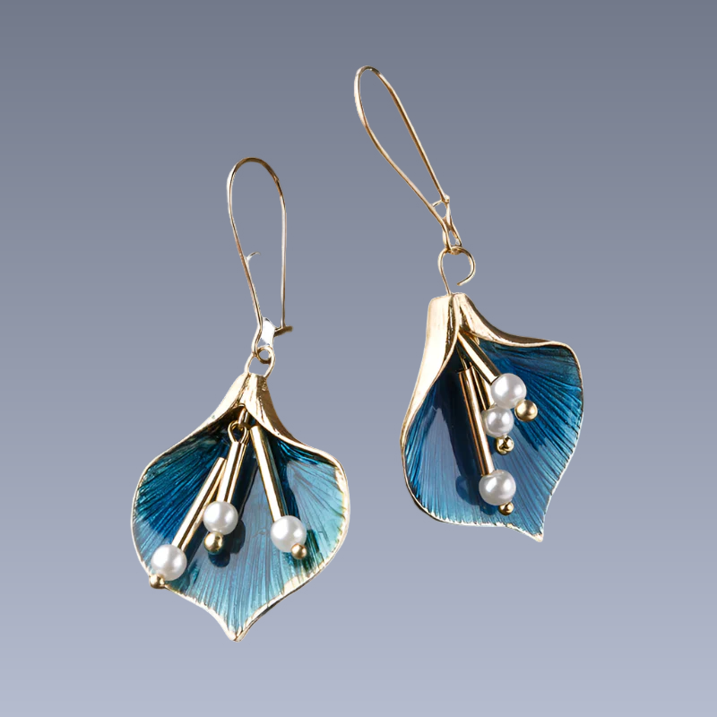Yara – Boucles d’Oreilles Lotus Bleu en Argent Vintage