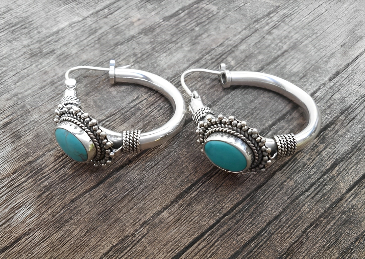 Hiraya – Boucles d’Oreilles Vintage avec Pierre Turquoise