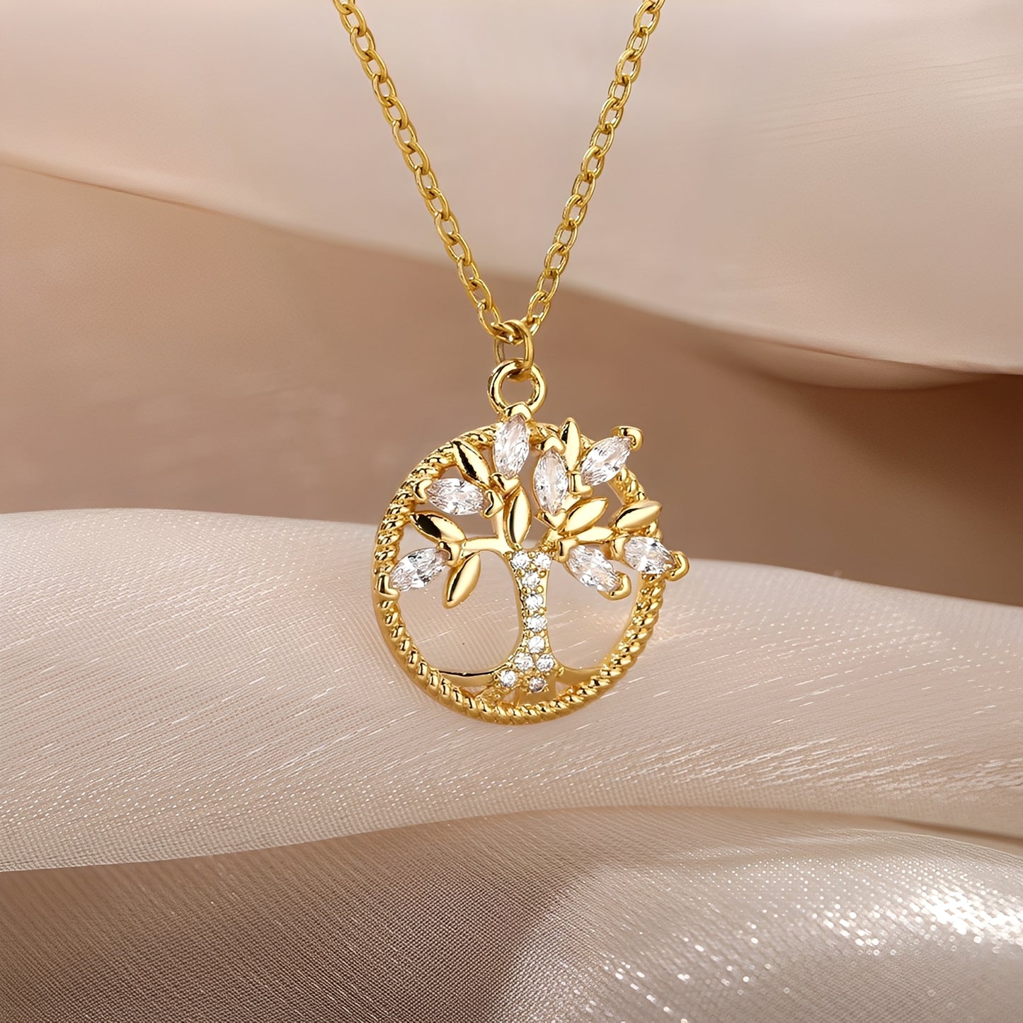 Toshi – Collier Arbre de Vie en Or avec Zirconia
