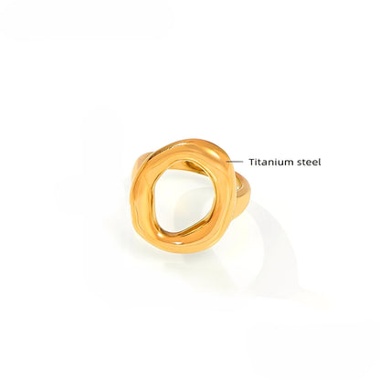 Emman – Bague Sculptée Dorée Élégante