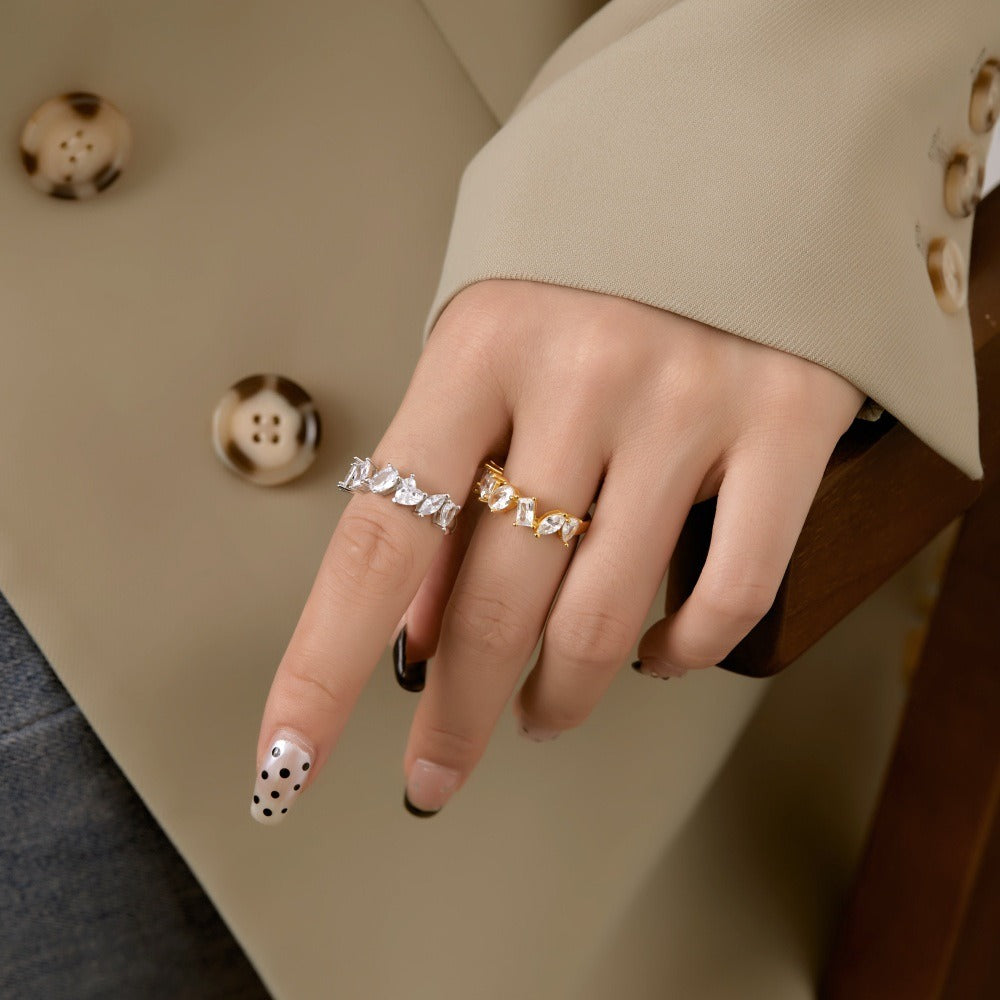 Keiko – Bague Anneau Sertie de Diamants à Taille Mixte