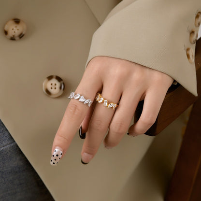 Keiko – Bague Anneau Sertie de Diamants à Taille Mixte