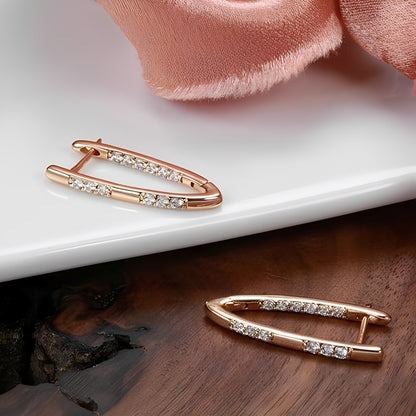 Lyssia – Boucles d’Oreilles Dorées Élégantes avec Zircon