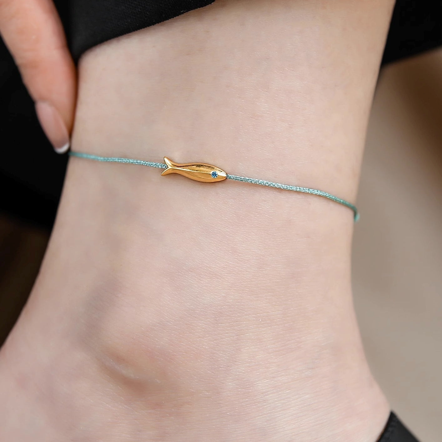 Solara – Bracelet de Cheville Éclat Fin