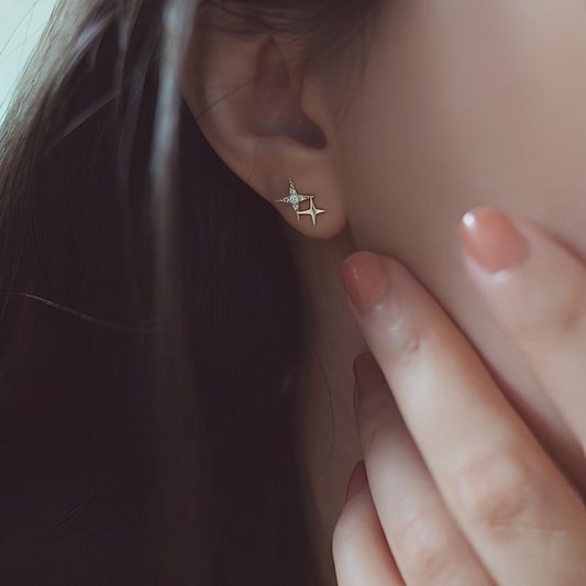 Astrid – Boucles d’Oreilles Étoiles Scintillantes