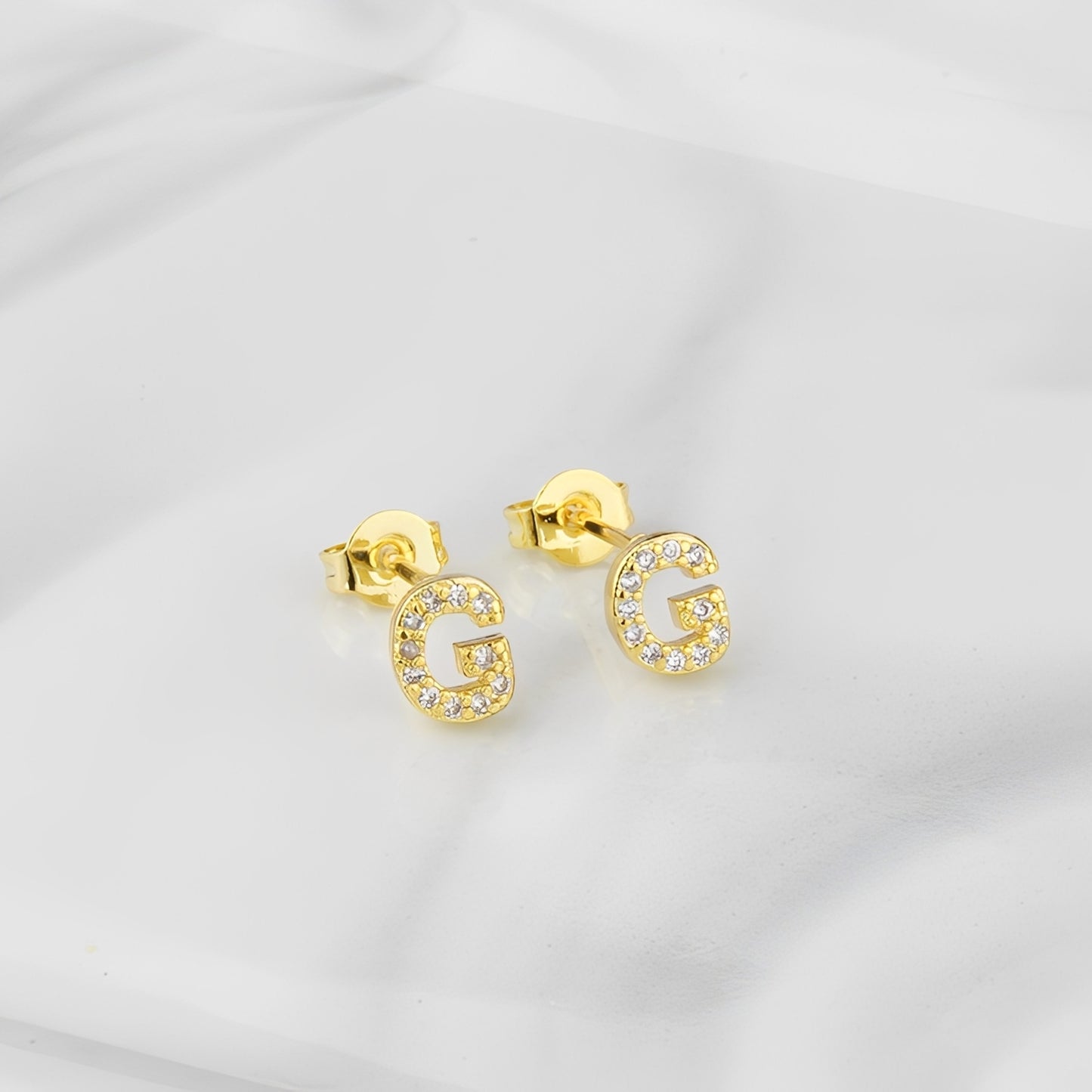 Aiah – Boucles d'Oreilles Lettre de l'Alphabet Anglais