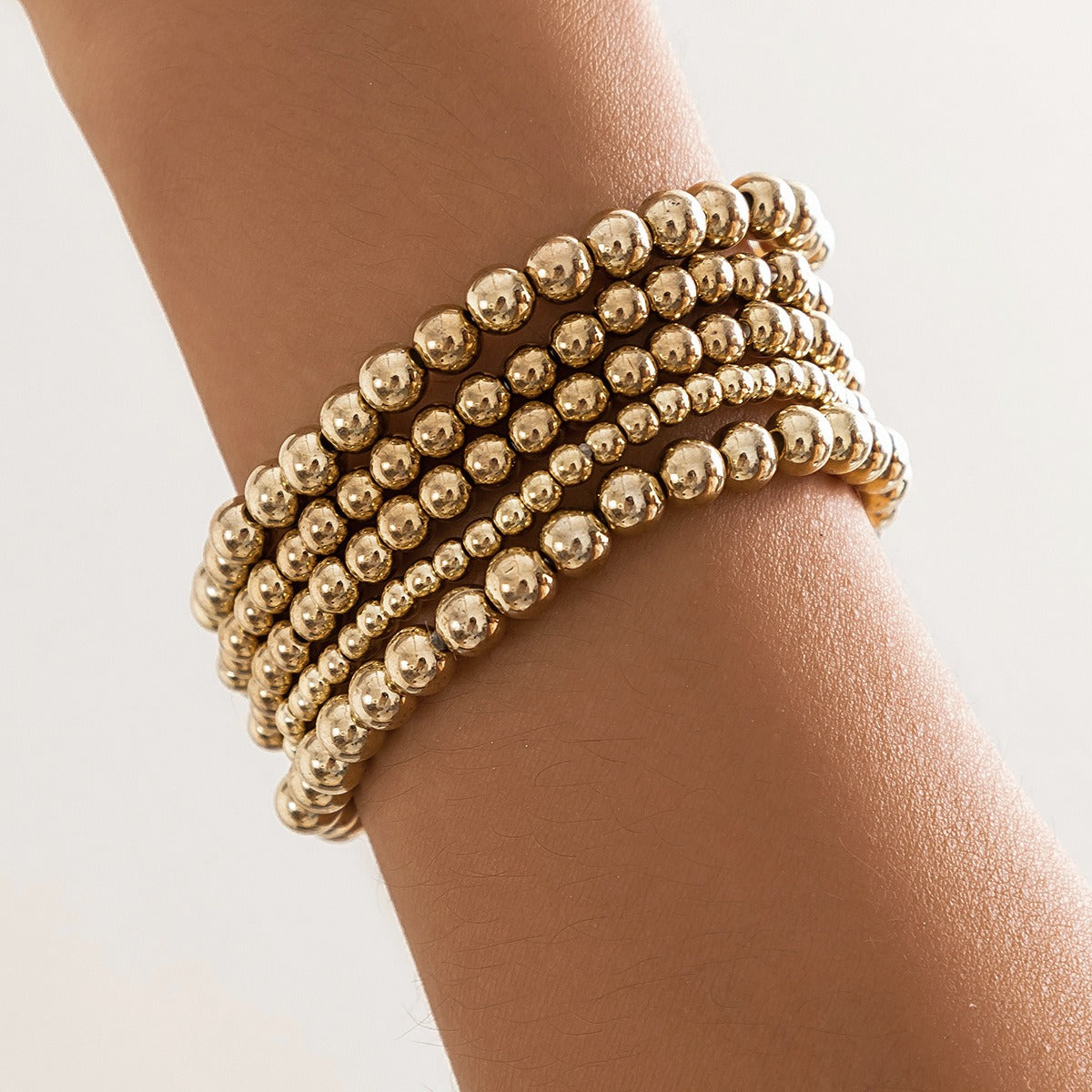 Aya – Bracelet avec Pendentif Élégant et Simple