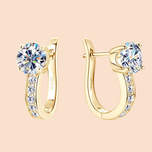 Nathalie – Boucles Huggie en Moissanite Or 18K