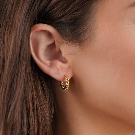Orhyl – Boucles d’Oreilles Torsadées Dorées