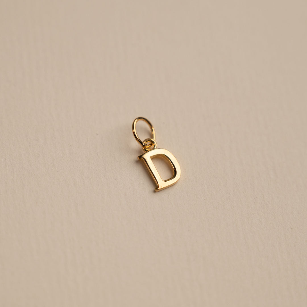Sabrina - Pendentif Lettre en Or