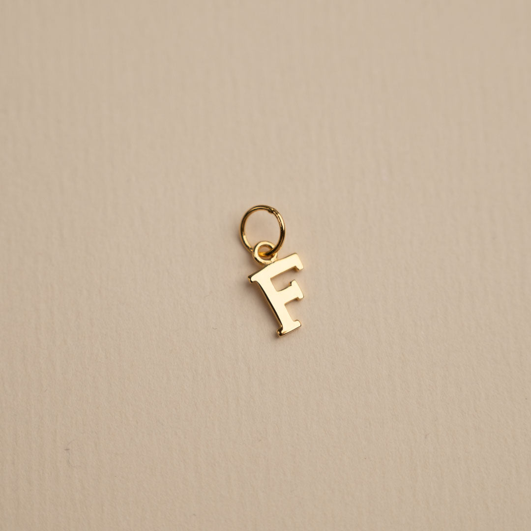 Sabrina - Pendentif Lettre en Or