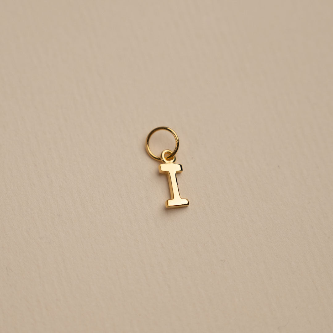 Sabrina - Pendentif Lettre en Or