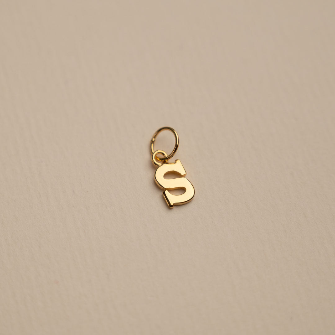 Sabrina - Pendentif Lettre en Or