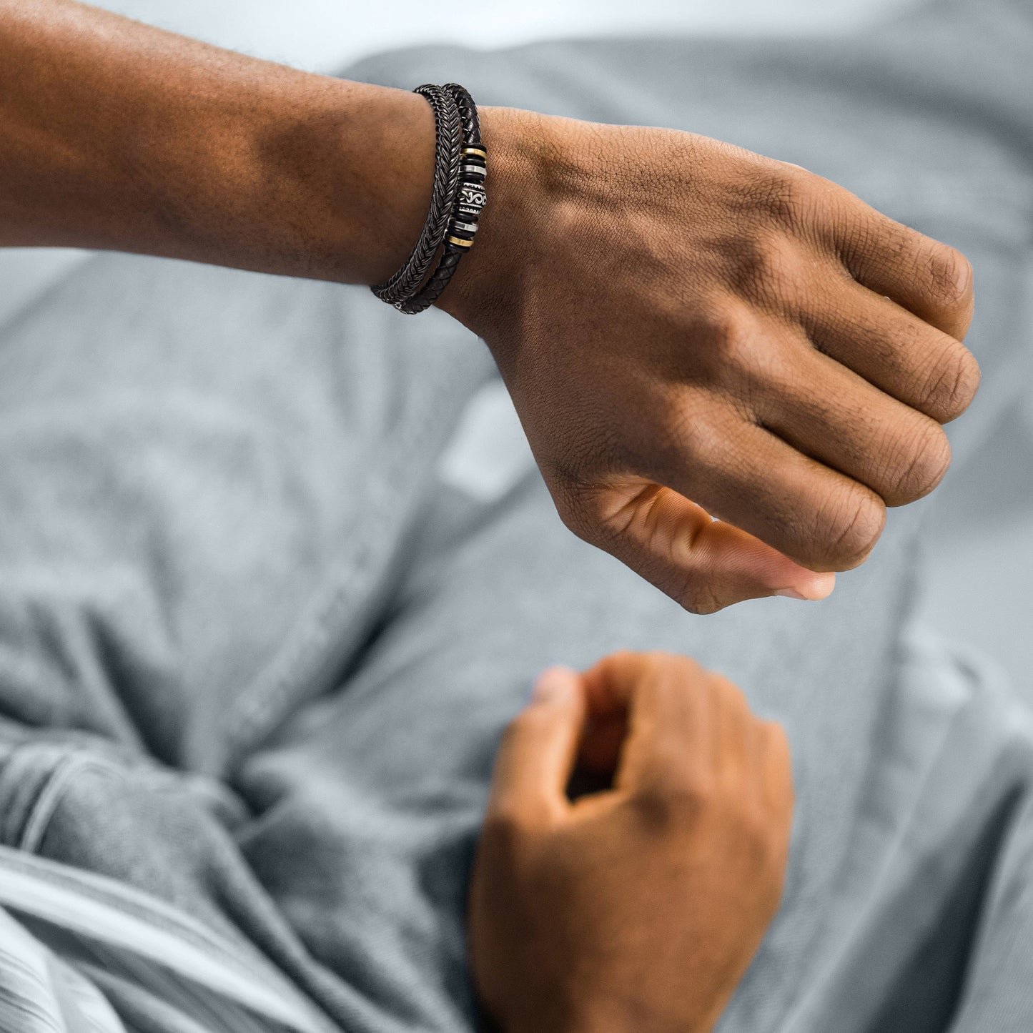 Renji – Bracelet Tressé Acier & Cuir Multi-Rangs