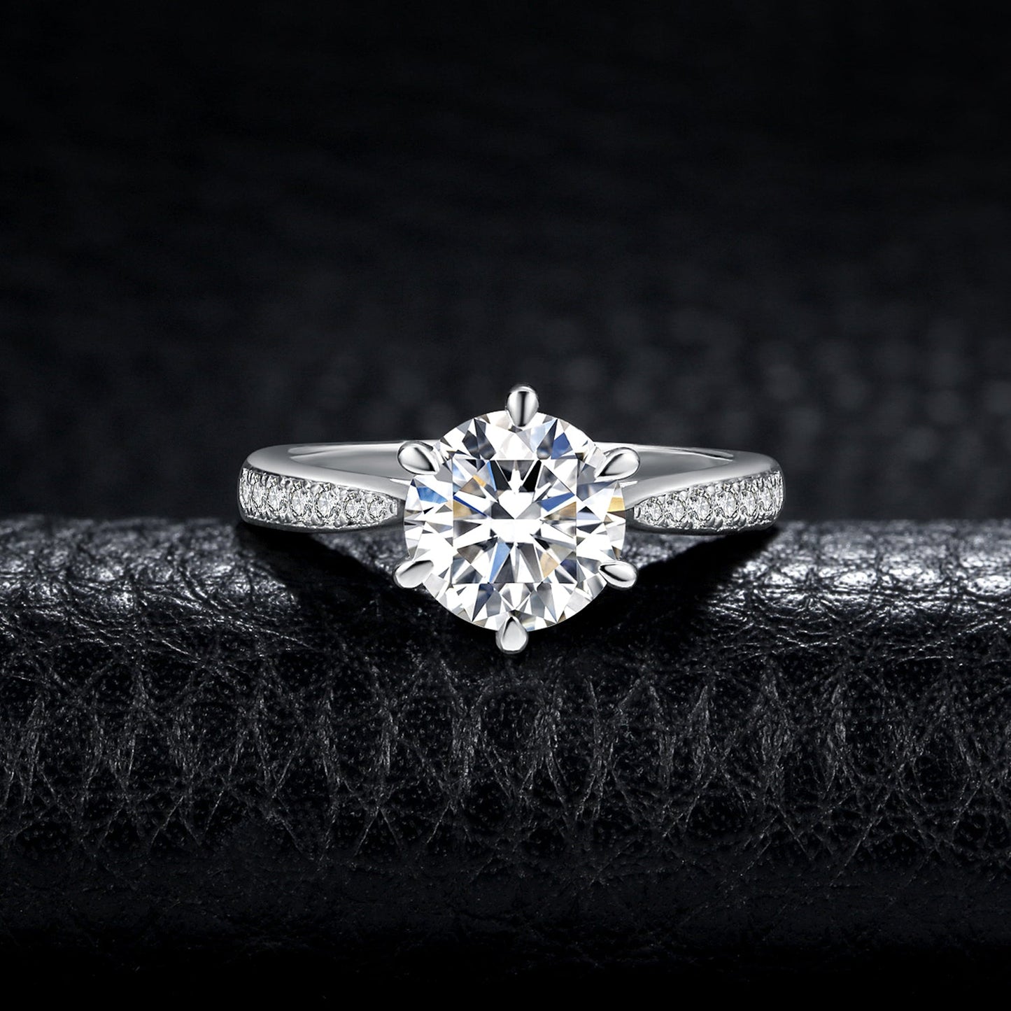 Brianna – Bague Classique Argent Élégance Pure