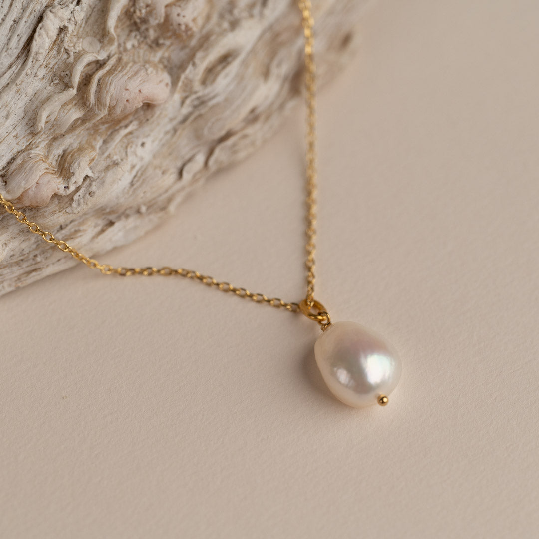 Collier Doré - Pendentif Perlé Scintillant