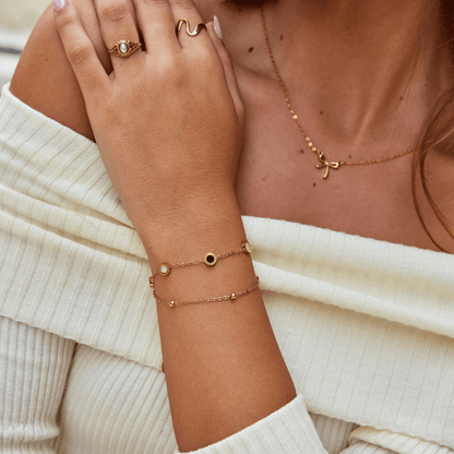 Nyra – Bracelet Onyx et Pierre Blanche