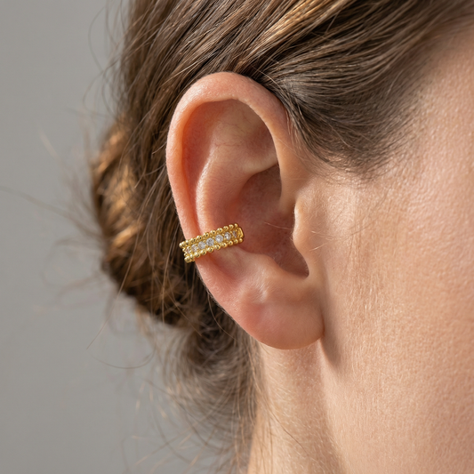 Aelya – Ear Cuff Fin Pavé en Or