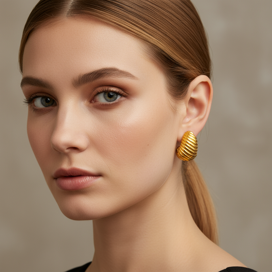 Alice – Boucles d’Oreilles Élégantes Dorées