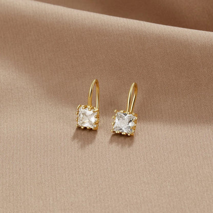Piper – Boucles d’Oreilles Pendantes à Cristaux