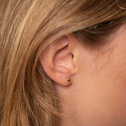 Eman - Boucles d'oreilles Clous Cœur Doré