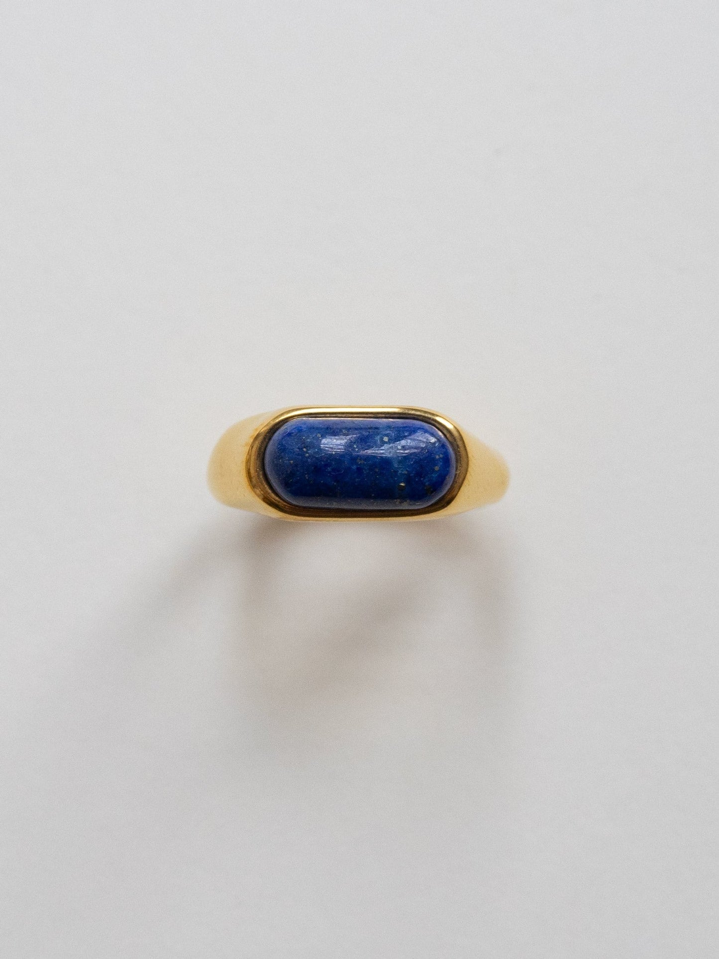 Aria - Bague en or lisse avec pierre bleue