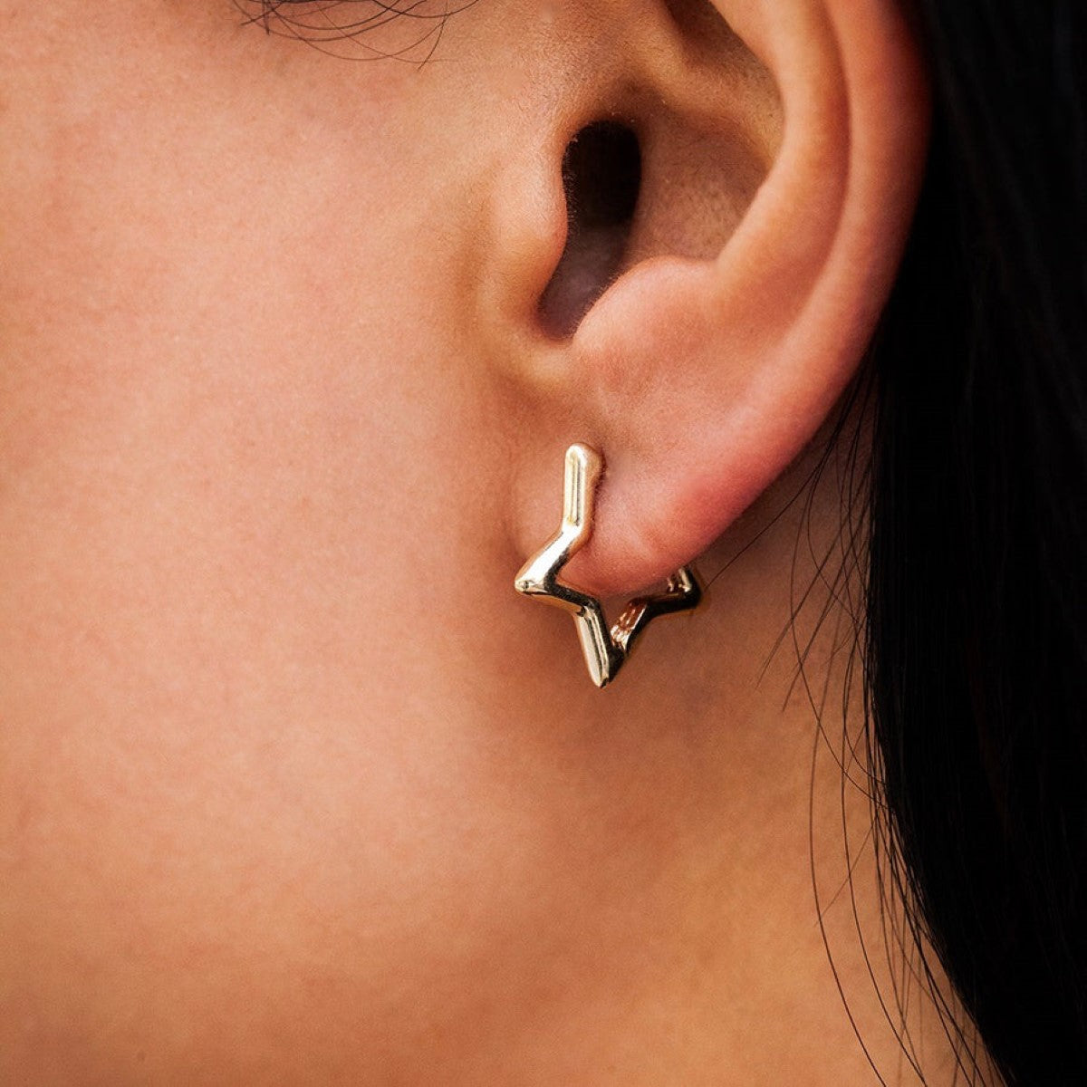 Boucles d'oreilles Huggie Étoile - Anneaux en étoile